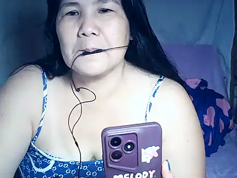 Snapshot of milagrose_rose chatting on June 30, 2026, 1:01 pm milagrose rose online show from June 30, 2026, 1:01 pm