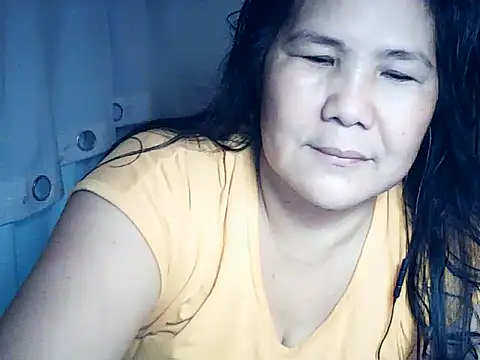 Snapshot of milagrose_rose chatting on July 4, 2026, 3:02 am milagrose rose online show from July 4, 2026, 3:02 am
