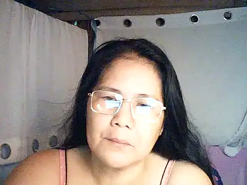 Snapshot of milagrose_rose chatting on July 5, 2026, 9:05 am milagrose rose online show from July 5, 2026, 9:05 am