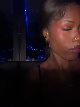 StarElexis online show from December 2, 2025, 9:54 pm