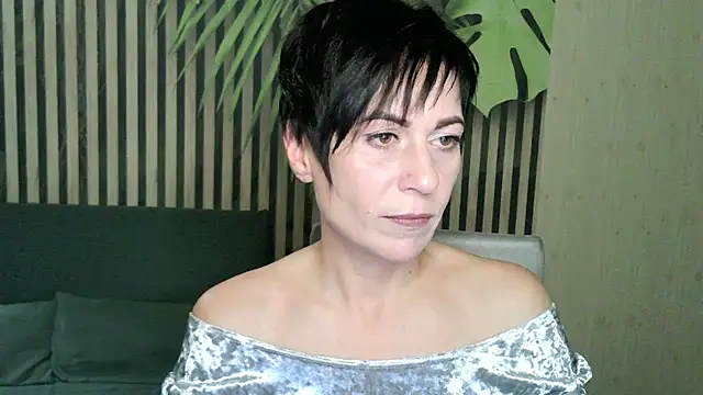 Snapshot of Ashley_Brookss chatting on October 24, 2025, 8:16 pm Ashley Brookss online show from October 24, 2025, 8:16 pm