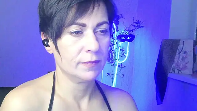 Snapshot of Ashley_Brookss chatting on November 11, 2025, 9:48 pm Ashley Brookss online show from November 11, 2025, 9:48 pm