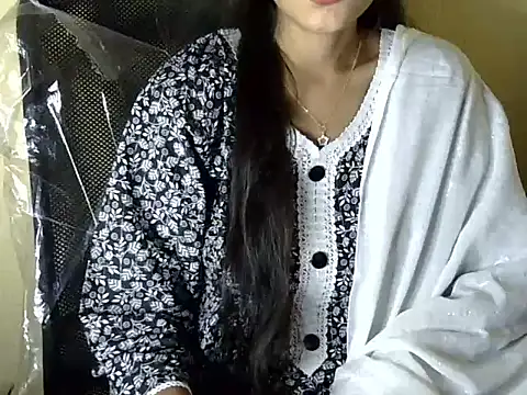 Snapshot of Shazi_1 chatting on December 5, 2025, 12:36 pm Shazi 1 online show from December 5, 2025, 12:36 pm