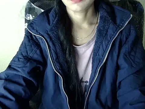 Snapshot of Shazi_1 chatting on December 18, 2025, 5:13 am Shazi 1 online show from December 18, 2025, 5:13 am