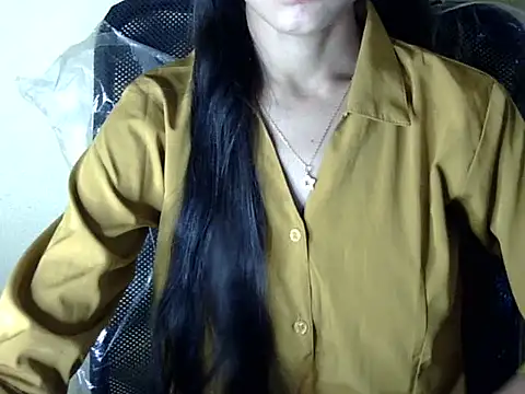 Snapshot of Shazi_1 chatting on December 22, 2025, 5:10 pm Shazi 1 online show from December 22, 2025, 5:10 pm