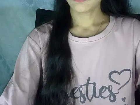 Snapshot of Shazi_1 chatting on February 5, 2026, 2:22 pm Shazi 1 online show from February 5, 2026, 2:22 pm