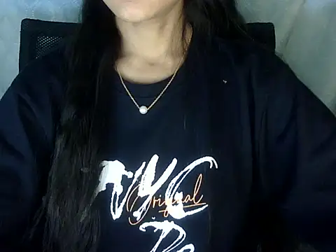 Snapshot of Shazi_1 chatting on February 8, 2026, 3:26 pm Shazi 1 online show from February 8, 2026, 3:26 pm