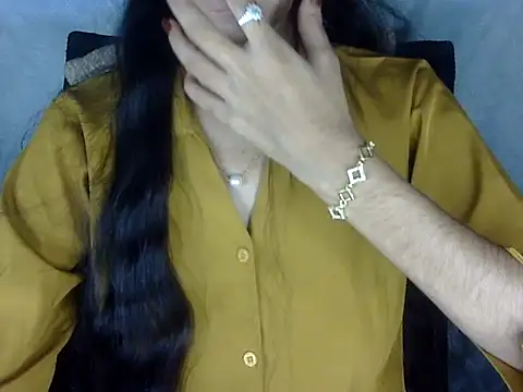 Snapshot of Shazi_1 chatting on February 12, 2026, 3:07 pm Shazi 1 online show from February 12, 2026, 3:07 pm