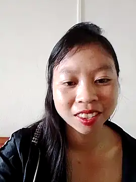 Snapshot of yenyen-bae chatting on October 3, 2025, 12:51 am yenyen-bae online show from October 3, 2025, 12:51 am
