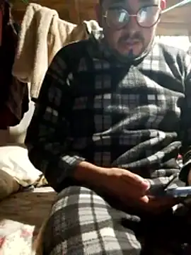 Snapshot of RAJV_ chatting on January 6, 2026, 12:42 pm RAJV online show from January 6, 2026, 12:42 pm