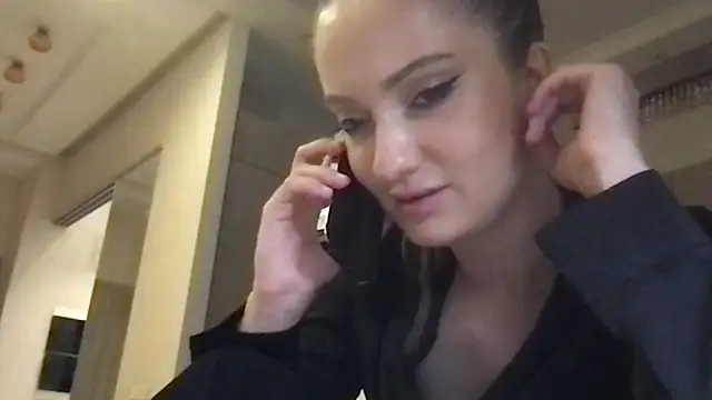 Snapshot of Justamanda1 chatting on October 11, 2025, 3:50 am Justamanda1 online show from October 11, 2025, 3:50 am