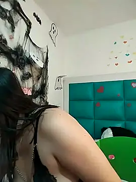 Valentina Squirt- online show from November 6, 2025, 9:10 am