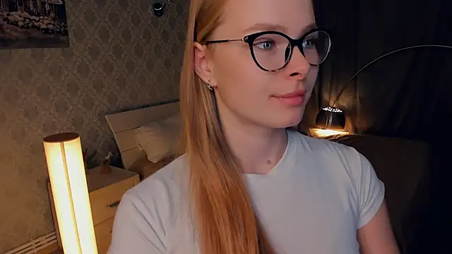 LibbyVenzeio online show from October 29, 2025, 7:10 am