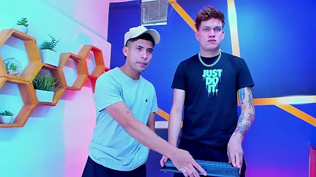 Snapshot of The_Boy_King chatting on October 11, 2025, 1:31 pm The Boy King online show from October 11, 2025, 1:31 pm