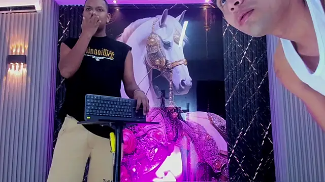 Snapshot of The_Boy_King chatting on December 15, 2025, 7:29 pm The Boy King online show from December 15, 2025, 7:29 pm