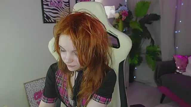 Snapshot of Staymonica chatting on February 12, 2026, 1:28 pm Staymonica online show from February 12, 2026, 1:28 pm