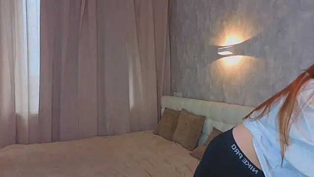 Snapshot of BobbieStenstrom chatting on October 5, 2025, 9:07 am BobbieStenstrom online show from October 5, 2025, 9:07 am
