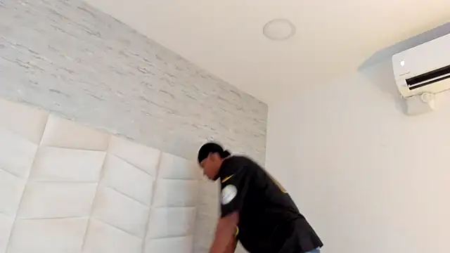 Snapshot of jax_black chatting on January 15, 2026, 6:55 pm jax black online show from January 15, 2026, 6:55 pm