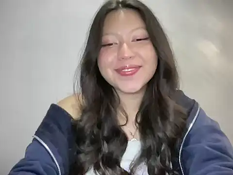 Rachel James   online show from October 30, 2025, 5:42 am