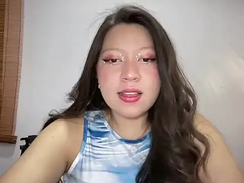 Rachel James   online show from November 9, 2025, 2:10 am