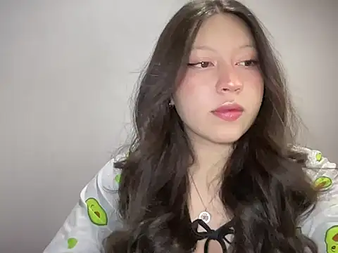 Rachel James   online show from November 27, 2025, 3:52 am