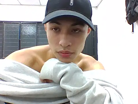 Snapshot of Felix_outs chatting on October 6, 2025, 4:43 am Felix outs online show from October 6, 2025, 4:43 am