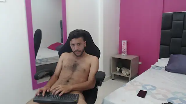 Snapshot of Juan_FelipeX01 chatting on October 4, 2025, 4:16 pm Juan FelipeX01 online show from October 4, 2025, 4:16 pm