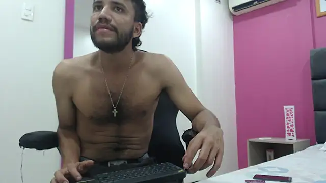 Snapshot of Juan_FelipeX01 chatting on October 29, 2025, 3:14 pm Juan FelipeX01 online show from October 29, 2025, 3:14 pm