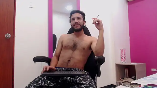 Snapshot of Juan_FelipeX01 chatting on November 4, 2025, 5:01 pm Juan FelipeX01 online show from November 4, 2025, 5:01 pm