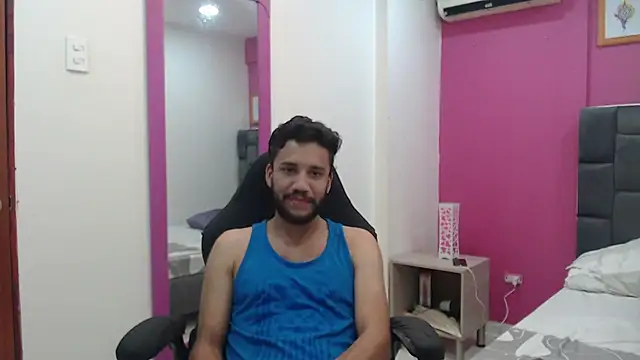 Snapshot of Juan_FelipeX01 chatting on November 9, 2025, 3:54 pm Juan FelipeX01 online show from November 9, 2025, 3:54 pm