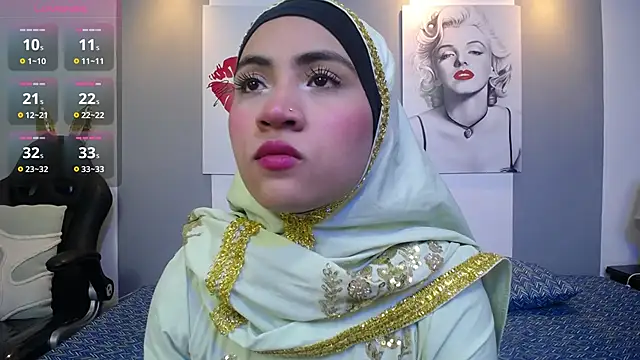 Neesha   online show from November 17, 2025, 8:14 pm