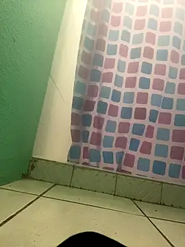 Snapshot of feetbooy chatting on December 1, 2025, 1:32 am feetbooy online show from December 1, 2025, 1:32 am