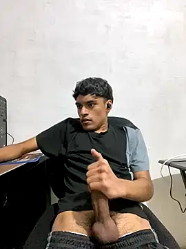 Snapshot of feetbooy chatting on December 5, 2025, 8:16 pm feetbooy online show from December 5, 2025, 8:16 pm