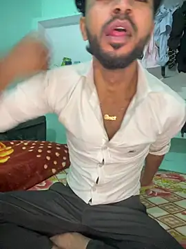 Snapshot of Hotraj24 chatting on February 9, 2026, 9:57 am Hotraj24 online show from February 9, 2026, 9:57 am