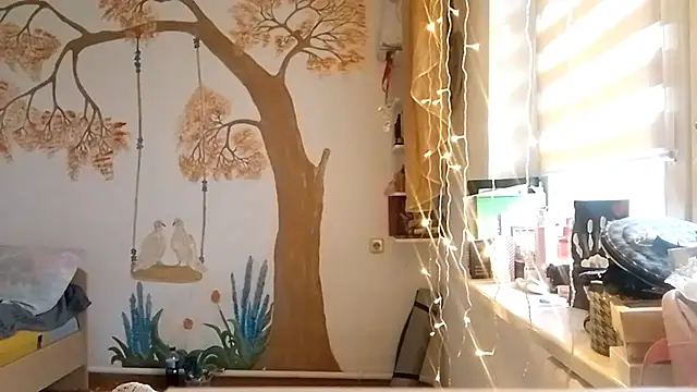 CarynFlaryn online show from October 16, 2025, 5:30 am