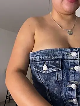 Snapshot of Zoe_riivas chatting on October 23, 2025, 11:31 am Zoe riivas online show from October 23, 2025, 11:31 am