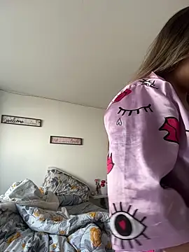 Snapshot of Zoe_riivas chatting on February 10, 2026, 2:10 pm Zoe riivas online show from February 10, 2026, 2:10 pm