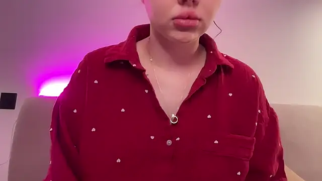 AlmaryKim online show from January 9, 2026, 10:11 pm