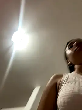 Snapshot of Brianna_bunny05 chatting on November 7, 2025, 3:28 am Brianna bunny05 online show from November 7, 2025, 3:28 am