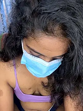 Snapshot of SukiyamaAsia chatting on January 7, 2026, 7:11 am SukiyamaAsia online show from January 7, 2026, 7:11 am