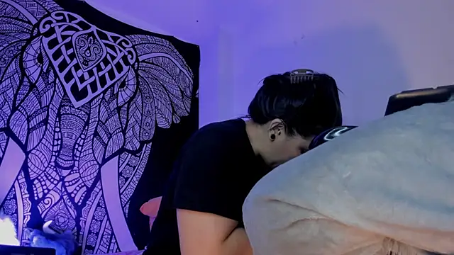 Anny ferrer1 online show from April 1, 2026, 9:56 pm