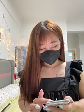 Snapshot of jun-xinh09 chatting on October 6, 2025, 10:45 am jun-xinh09 online show from October 6, 2025, 10:45 am