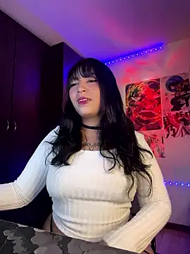 Snapshot of Hinatamoon_ chatting on January 13, 2026, 5:24 am Hinatamoon online show from January 13, 2026, 5:24 am