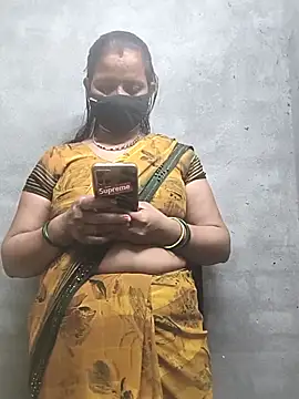 Snapshot of Bhabhi_jaan10 chatting on October 26, 2025, 4:24 pm Bhabhi jaan10 online show from October 26, 2025, 4:24 pm