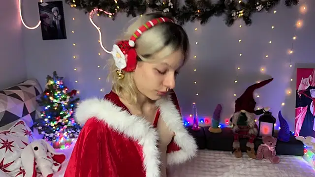 Snapshot of FentyJane chatting on December 19, 2025, 5:42 pm FentyJane online show from December 19, 2025, 5:42 pm