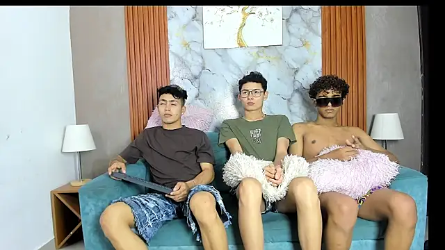VERY HOT GUYS online show from June 18, 2026, 7:08 am