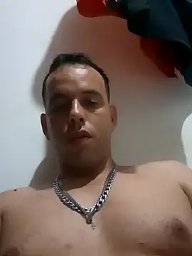 Snapshot of leon_huf chatting on February 10, 2026, 8:02 pm leon huf online show from February 10, 2026, 8:02 pm