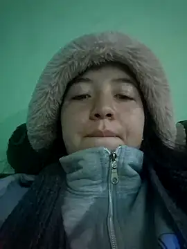 annyaparis online show from October 5, 2025, 3:49 am