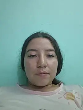 annyaparis online show from October 17, 2025, 1:42 am