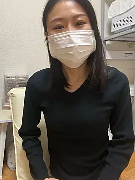 mia2 jp online show from December 2, 2025, 7:14 am